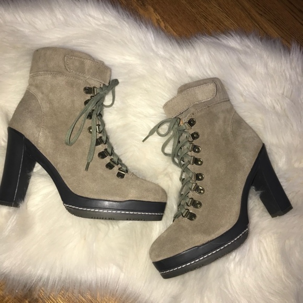 Kelsi Dagger Rane suede‎ lace up boots size 8.5